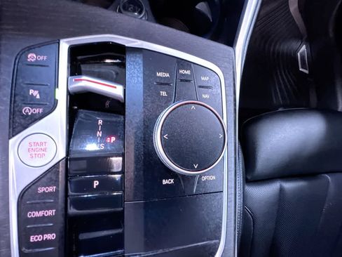 Used 2023 BMW 330i xDrive Sedan w/ Premium Package image 30