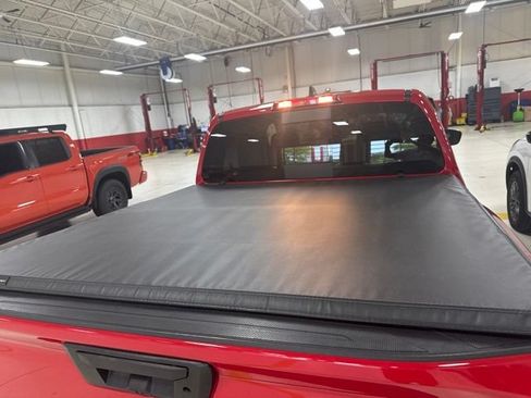 Certified 2024 Nissan Frontier SV w/ SV Convenience Package RWD image 11