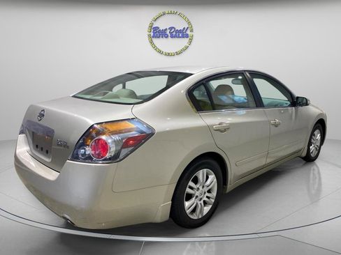 Used 2010 Nissan Altima 2.5 SL w/ SL Pkg FWD image 4