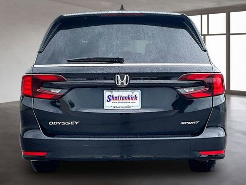 Certified 2024 Honda Odyssey Sport image 5