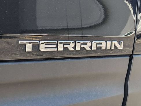Used 2018 GMC Terrain SLE w/ Driver Convenience Package FWD image 10