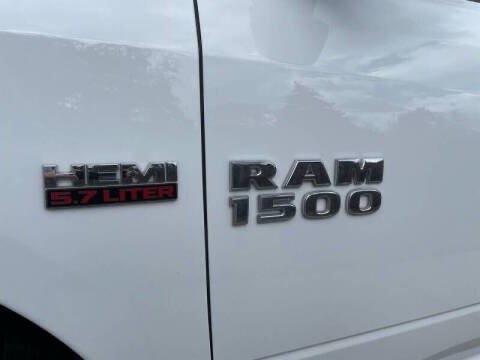 Used 2016 RAM 1500 Tradesman AWD/4WD image 7
