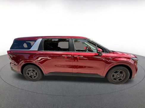 Used 2026 Kia Carnival FWD image 8