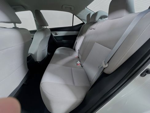 Used 2016 Toyota Corolla LE image 28