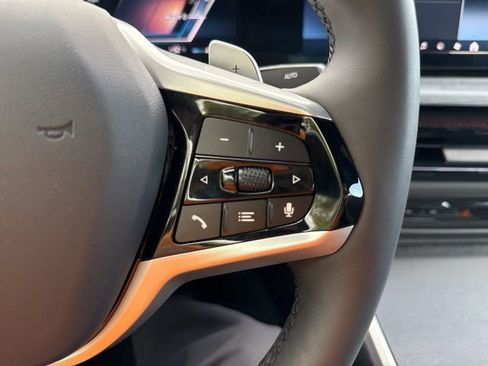 Used 2025 BMW 430i Convertible w/ Premium Package image 23