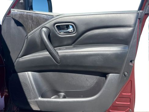 Used 2021 INFINITI QX80 Luxe w/ All-Season Package AWD/4WD image 21