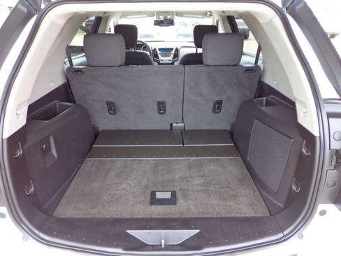 Used 2010 Chevrolet Equinox LT w/ Vehicle Interface Package FWD image 22