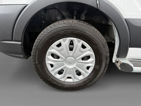 Used 2025 Ford Transit 250 Low Roof w/ Exterior Upgrade Package RWD image 9