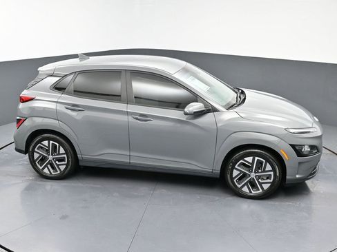 Used 2023 Hyundai Kona SE w/ Cargo Package image 47