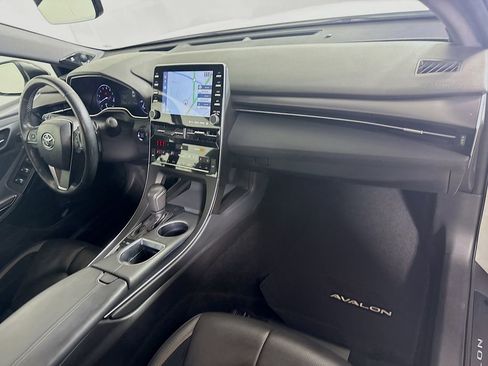 Certified 2019 Toyota Avalon Touring image 29