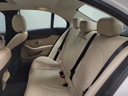 Used 2019 Mercedes-Benz C 300 4MATIC Sedan image 29
