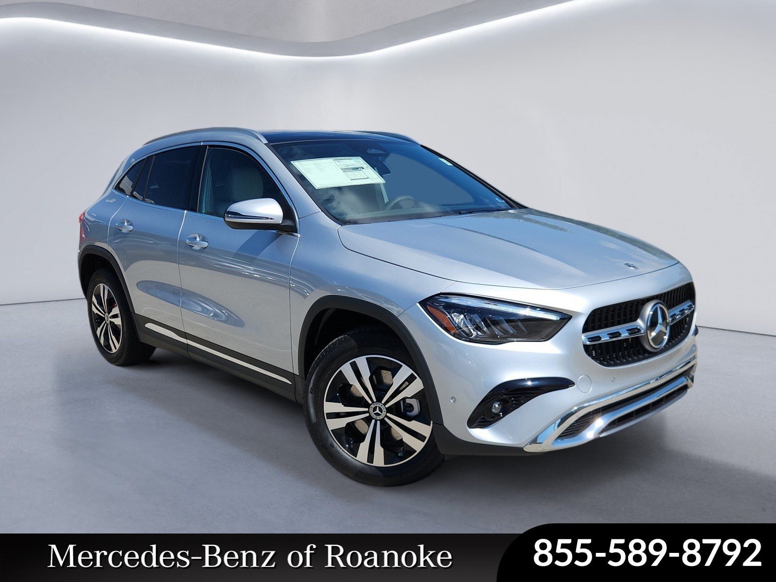 New 2026 Mercedes-Benz GLA 250 4MATIC image 1