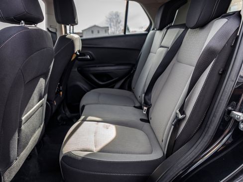 Used 2015 Chevrolet Trax LS image 10