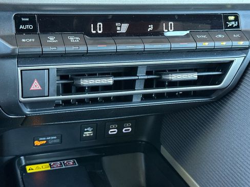 Used 2026 Toyota Camry SE FWD image 20