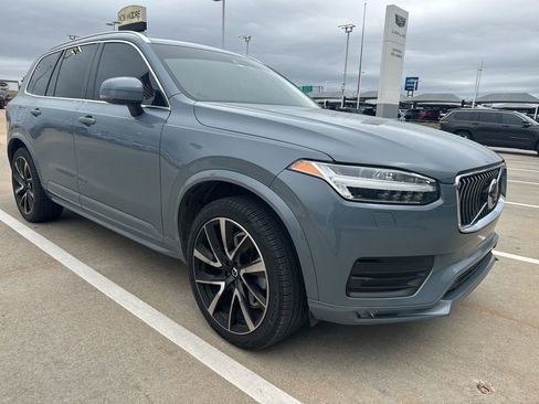 Used 2020 Volvo XC90 T6 Momentum w/ Protection Package Premier AWD/4WD image 2