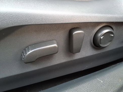 Used 2025 Subaru Legacy Premium image 11