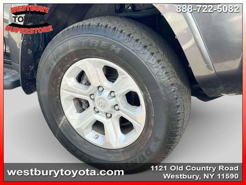 Used 2019 Toyota 4Runner TRD Off-Road Premium AWD/4WD image 11