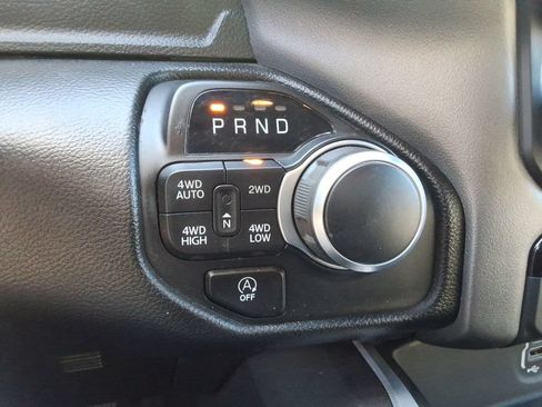 Used 2022 RAM 1500 Big Horn AWD/4WD image 36
