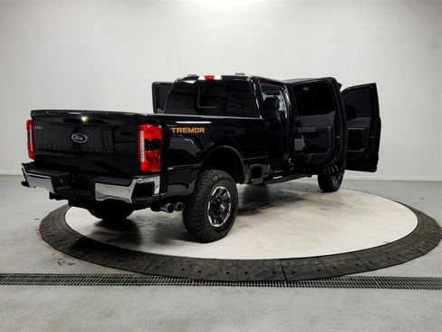 Used 2023 Ford F250 Lariat image 15