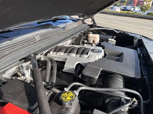 Used 2016 Cadillac Escalade ESV Platinum image 17