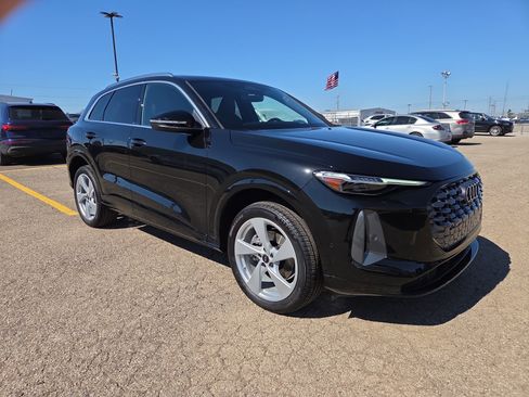 Certified 2025 Audi Q5 Premium Plus w/ Premium Plus image 4