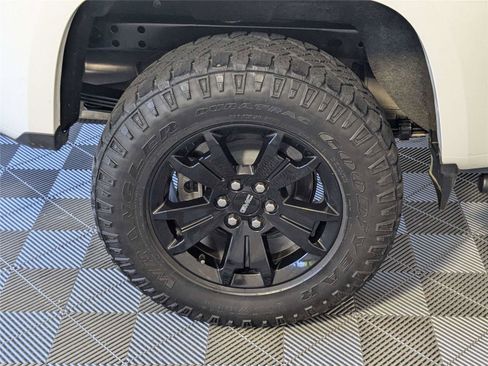Used 2022 GMC Canyon AT4 AWD/4WD image 11