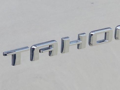 Used 2022 Chevrolet Tahoe Z71 w/ Z71 Off-Road Package AWD/4WD image 31