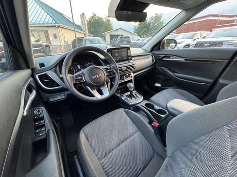 Used 2022 Kia Seltos LX AWD/4WD image 17