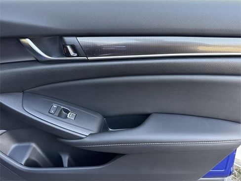Certified 2022 Honda Accord Sport image 32