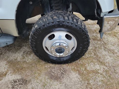 Used 2008 Ford F350 Lariat image 6