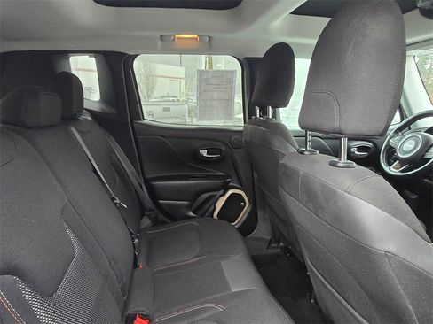 Used 2016 Jeep Renegade 75th Anniversary image 13