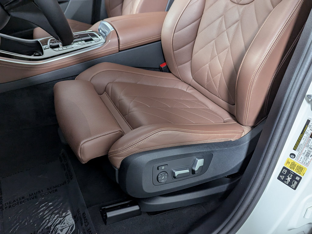 Certified 2024 BMW X5 xDrive40i w/ Premium Package AWD/4WD image 22