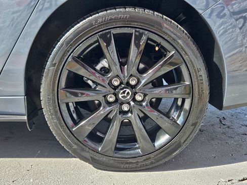 Used 2023 MAZDA MAZDA3 s image 28