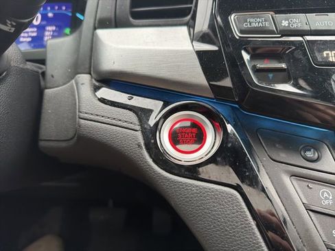 Used 2024 Honda Odyssey Touring image 47