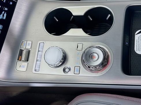 New 2026 Genesis GV70 2.5T Advanced AWD/4WD image 15