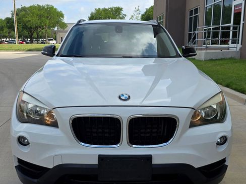 Used 2014 BMW X1 sDrive28i RWD image 2