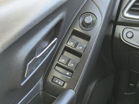 Used 2020 Chevrolet Trax LS w/ Tint and Cruise Package FWD image 20