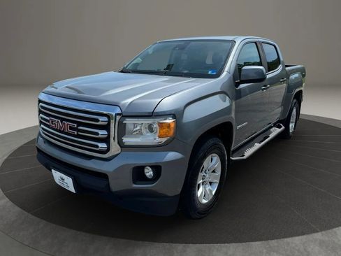 Used 2018 GMC Canyon SLE w/ SLE Convenience Package AWD/4WD image 2
