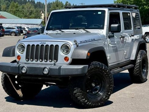 Used 2008 Jeep Wrangler Unlimited Rubicon w/ Dual Top Group AWD/4WD image 5