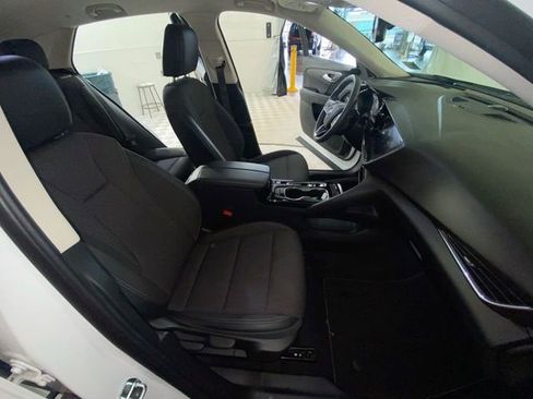 Used 2023 Buick Envision Preferred AWD/4WD image 37