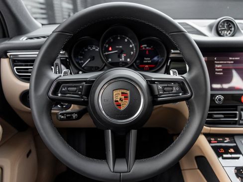 New 2026 Porsche Macan AWD/4WD image 28