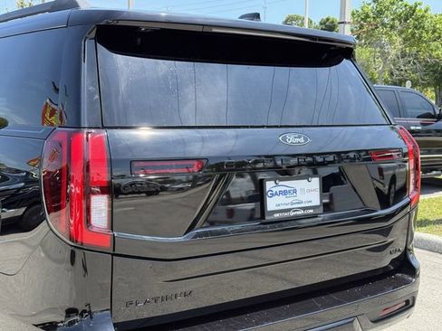Used 2026 Ford Expedition Max Platinum w/ Stealth Performance Package AWD/4WD image 11