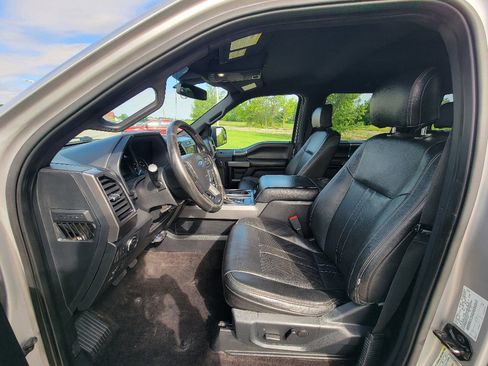 Used 2019 Ford F150 XLT w/ Equipment Group 302A Luxury AWD/4WD image 11