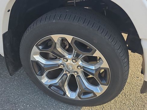 Used 2024 RAM 1500 Limited image 4