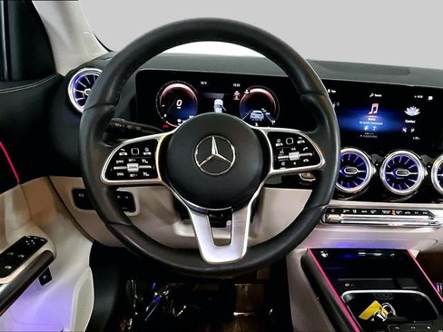 Certified 2023 Mercedes-Benz GLA 250 4MATIC image 6