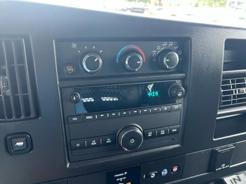 Used 2024 GMC Savana 2500 w/ Driver Convenience Package RWD image 12