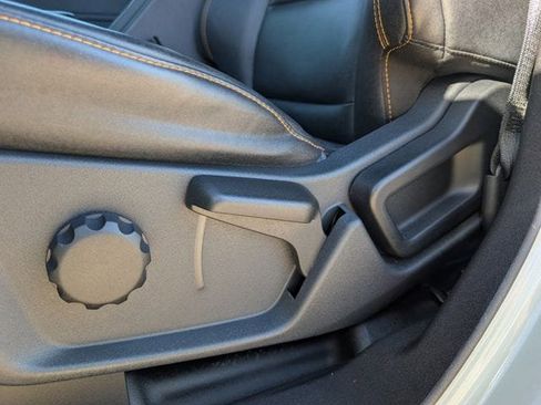 Used 2024 Ford Bronco Badlands image 25