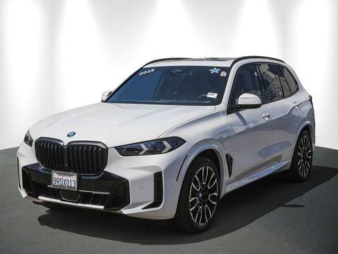 Certified 2025 BMW X5 xDrive50e w/ M Sport Package AWD/4WD image 3
