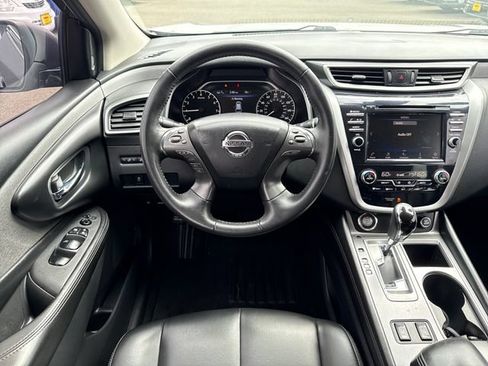 Used 2022 Nissan Murano SV AWD/4WD image 17