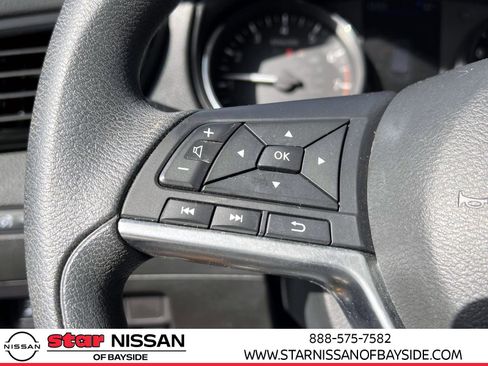 Used 2020 Nissan Rogue Sport S image 20